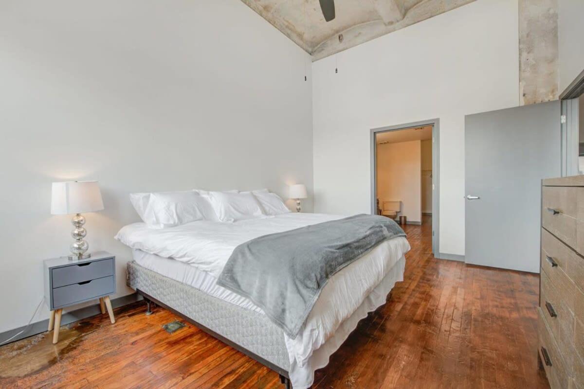 2Br 2Ba Spacious Historic Loft With Gym By Envitae Kansas City Kültér fotó
