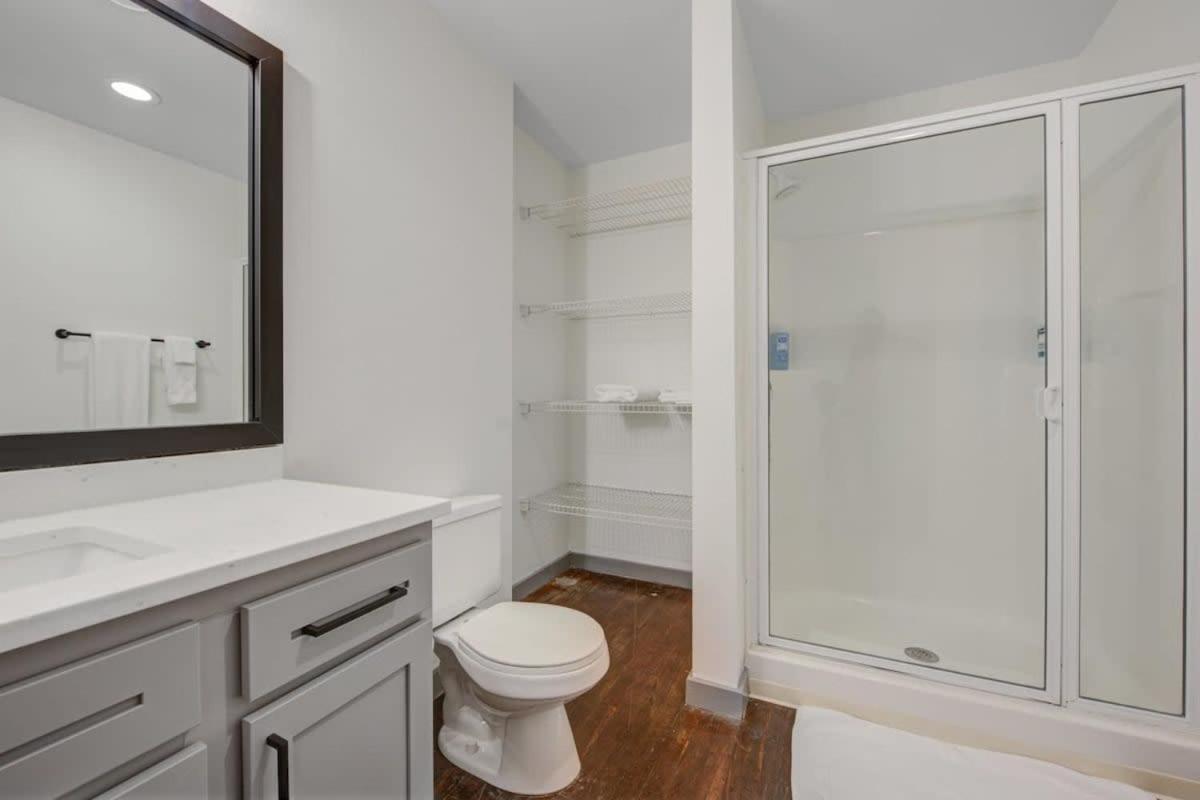 2Br 2Ba Spacious Historic Loft With Gym By Envitae Kansas City Kültér fotó