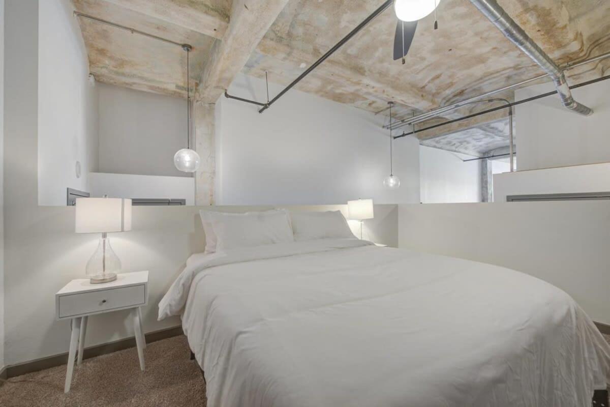 2Br 2Ba Spacious Historic Loft With Gym By Envitae Kansas City Kültér fotó